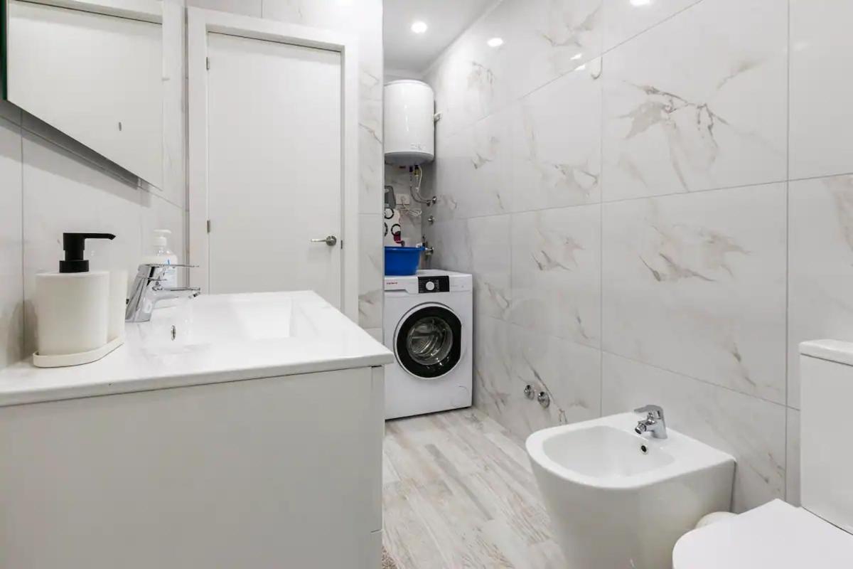 Luxury Flat, Few Minutes From Fanabe Beach! アデヘ エクステリア 写真